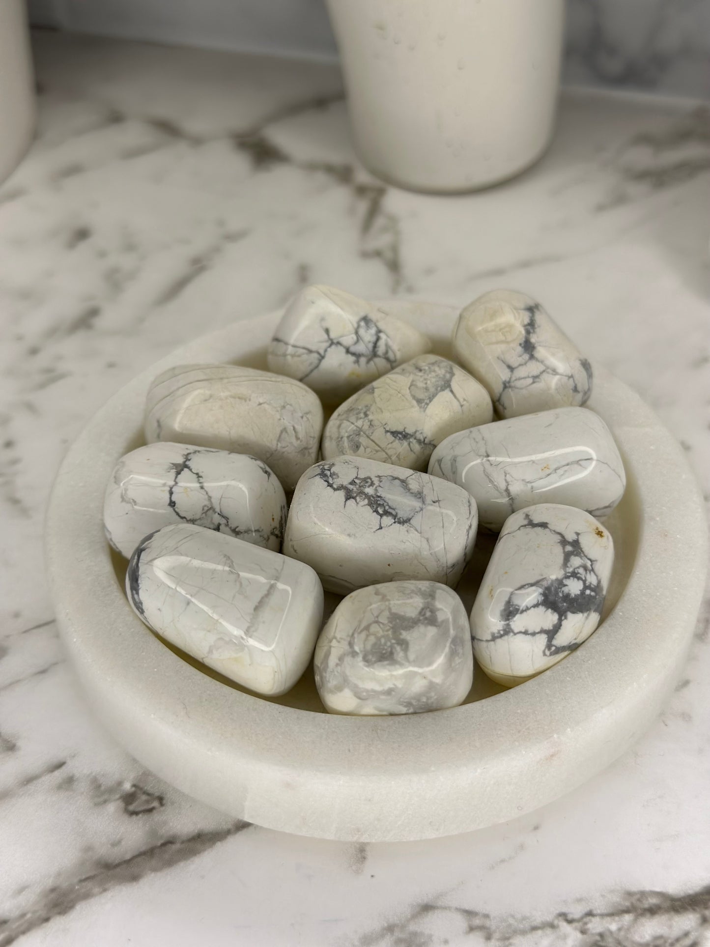 Howlite Tumbles